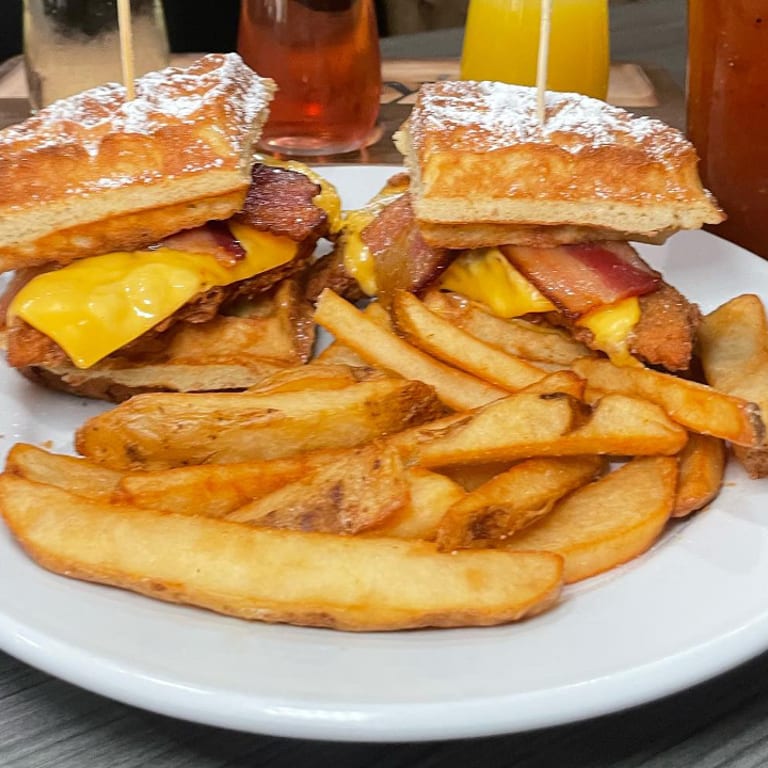 Delicious Sliders: Perfect for Sharing